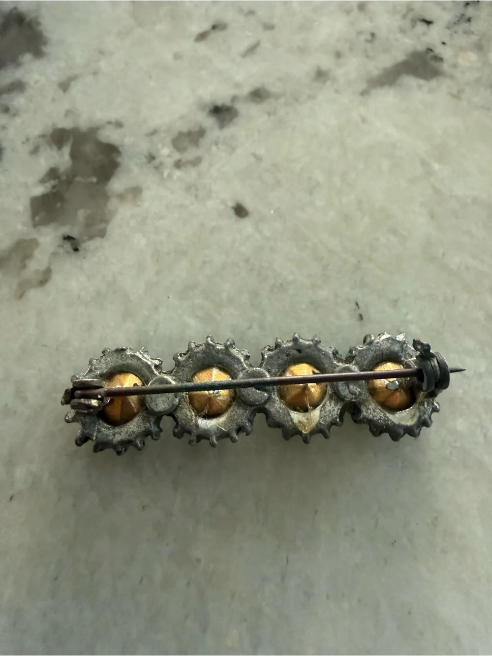 Vintage Antique Early 1900s Green Crystal Four-Stone Bar Pin Brooch Pot Metal‎